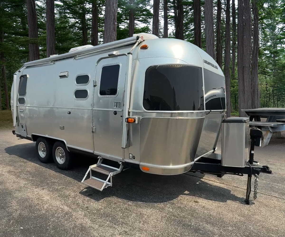 2021 Airstream International 23CB
