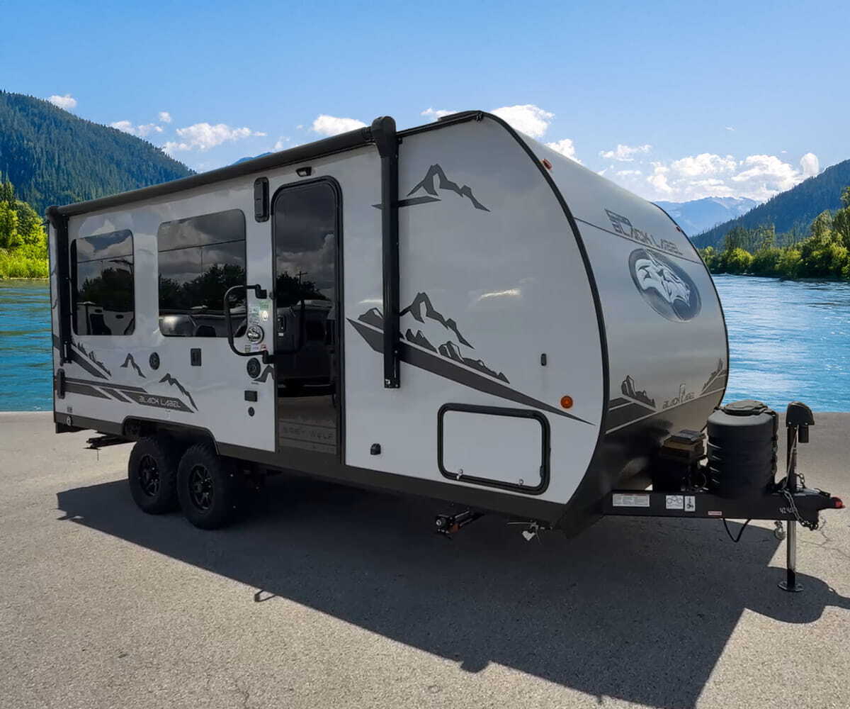 2024 Forest River Cherokee Grey Wolf Black Label 18RRBL
