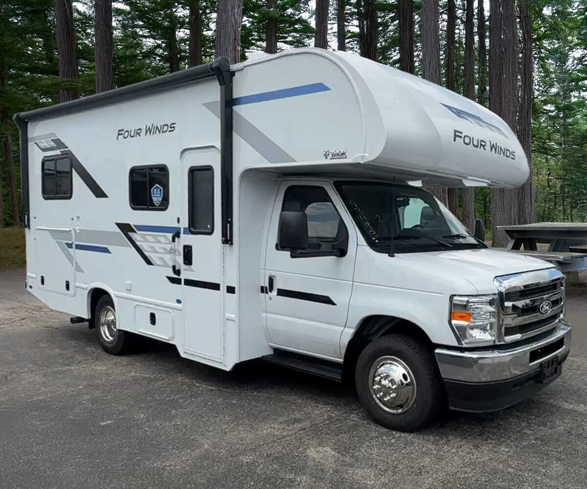 2027 Thor Motor Coach Four Winds 21Z