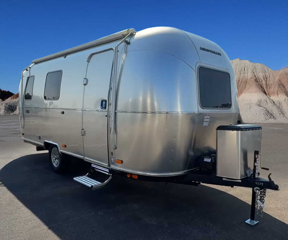 2027 Airstream World Traveler 22RB