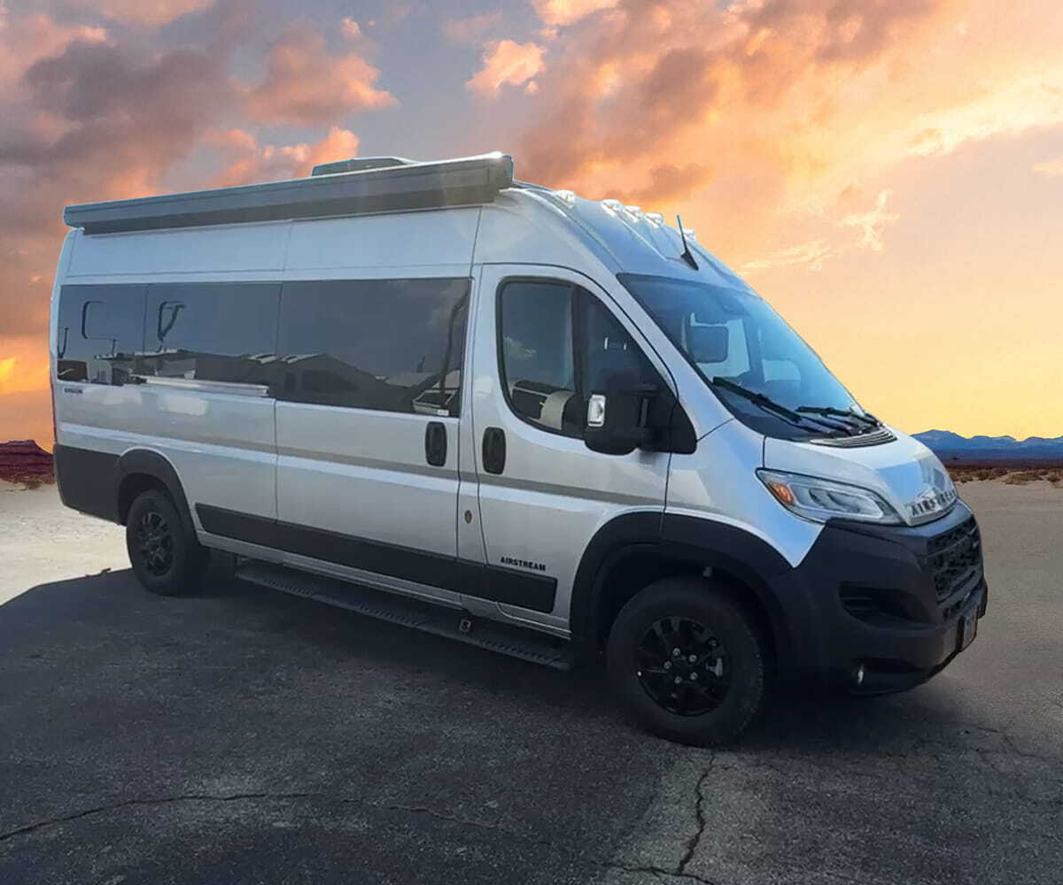 2027 Airstream Rangeline 21PL