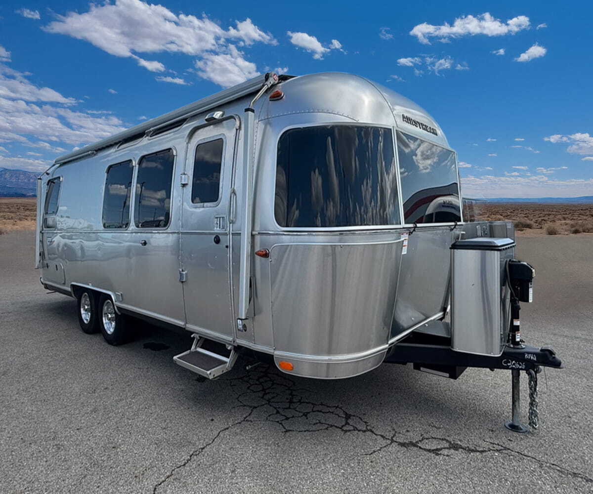 2023 Airstream International 28RB Twin