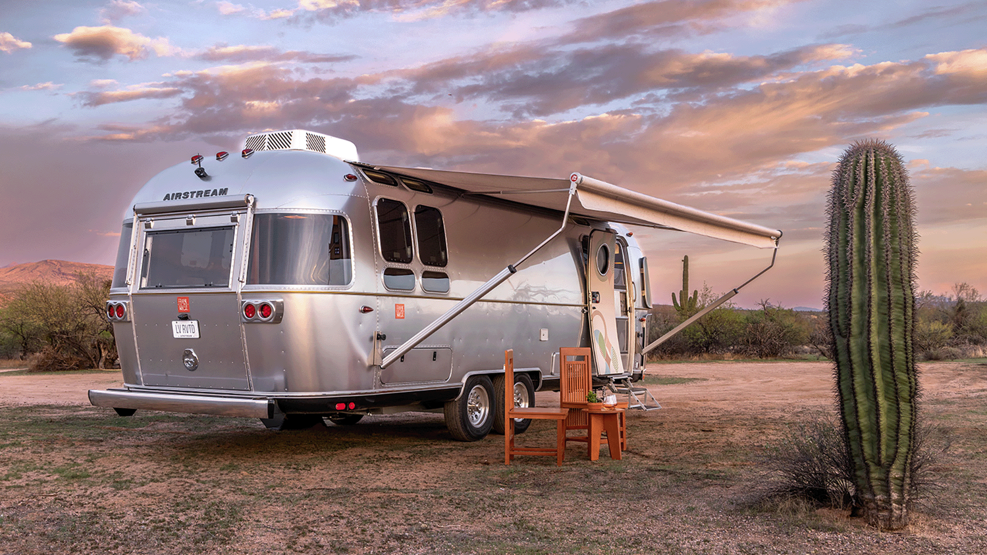 AIRMKT-FLW-2025-1920x1080-Exterior-sunset-awning-out-1-min