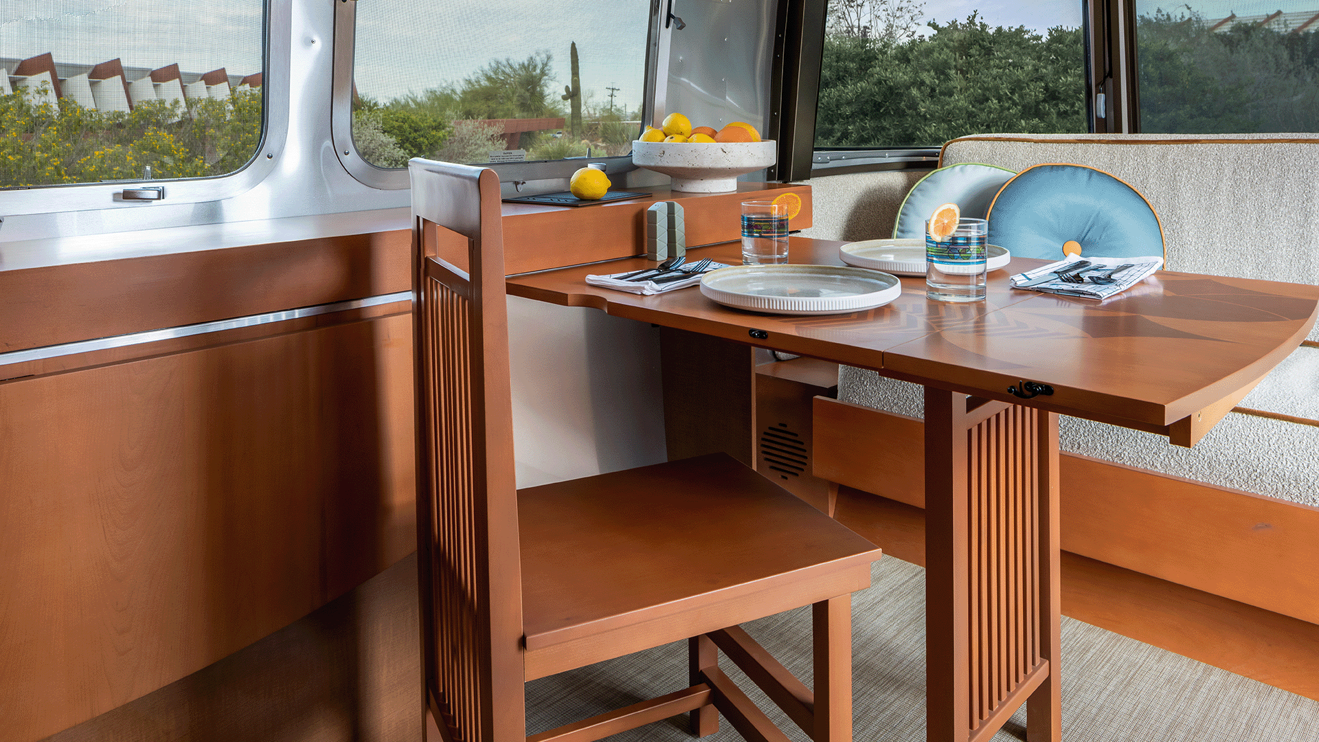 AIRMKT-FLW-2025-1920x1080-dinette-min