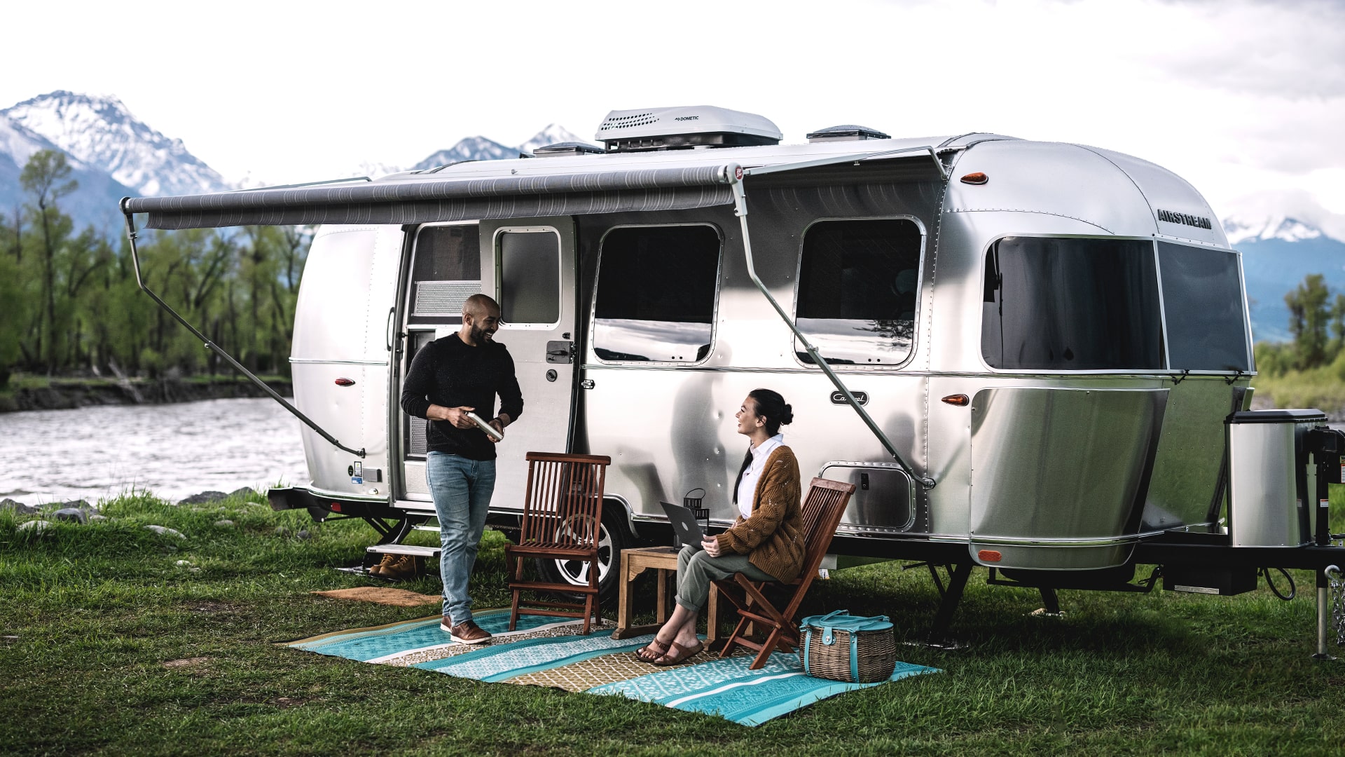 Airstream-Caravel-Travel-Trailer-Lifestyle-Exterior-Awning-min