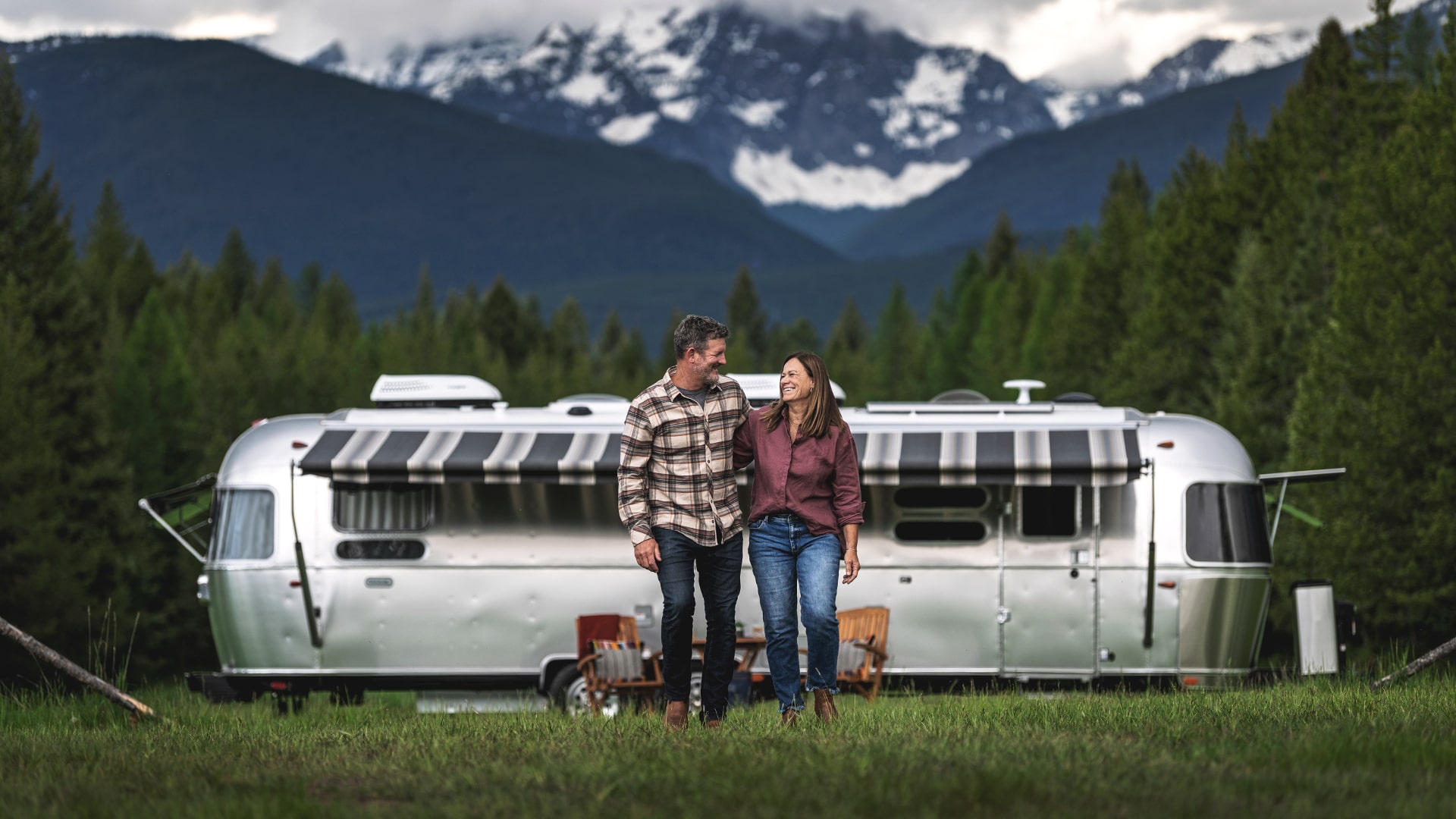 Airstream-Globetrotter-Travel-Trailer-Lifestyle-Walking-min