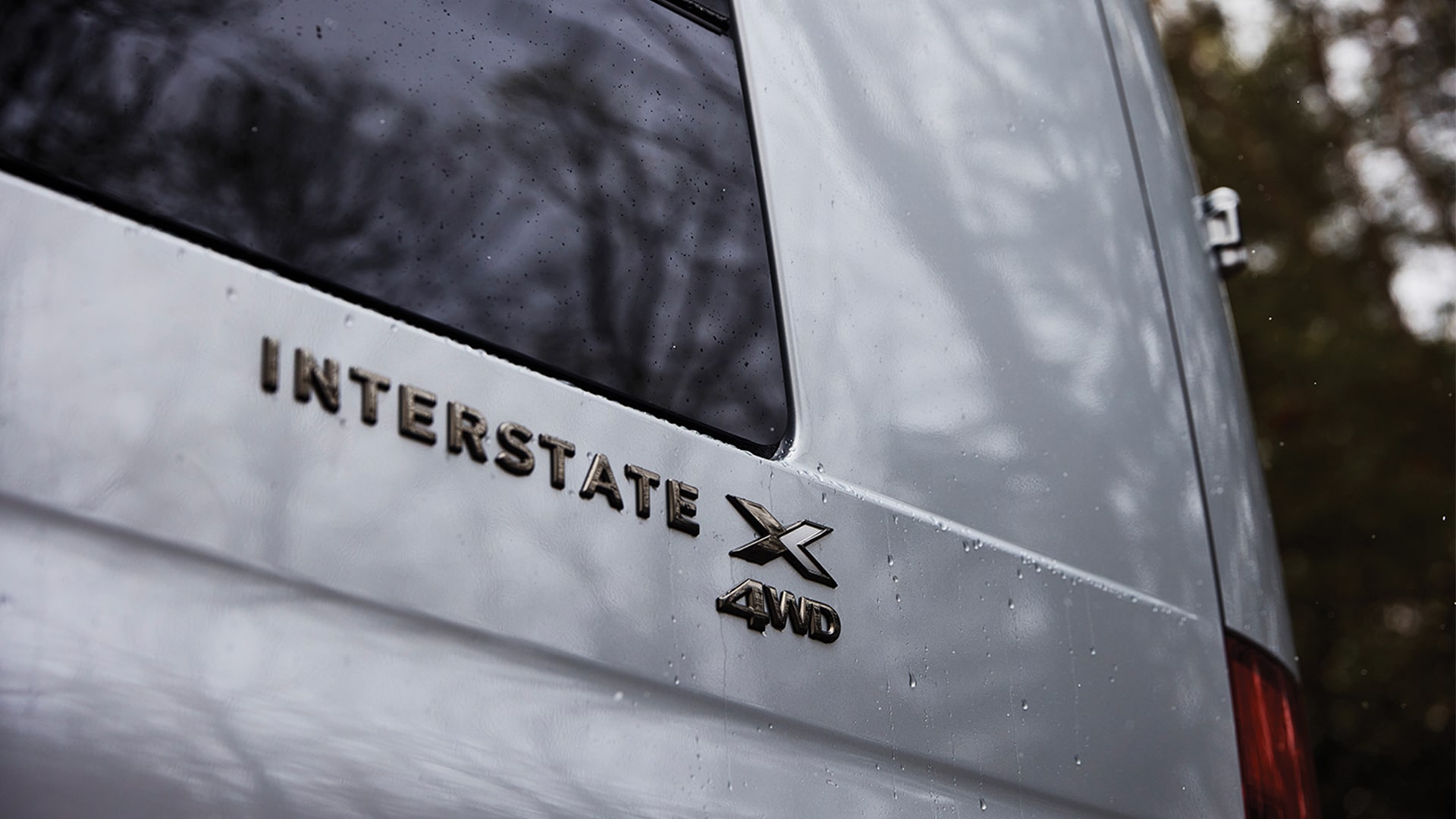 Airstream-Interstate-24X-Touring-Coach-Class-B-Adventure-Van-781g0ls0rw-min