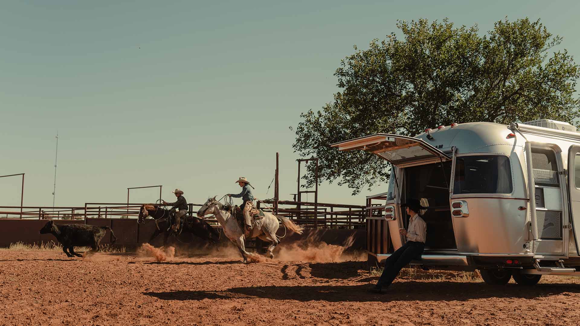 Gallery-Images-1920x1080-4-Ext-Stetson