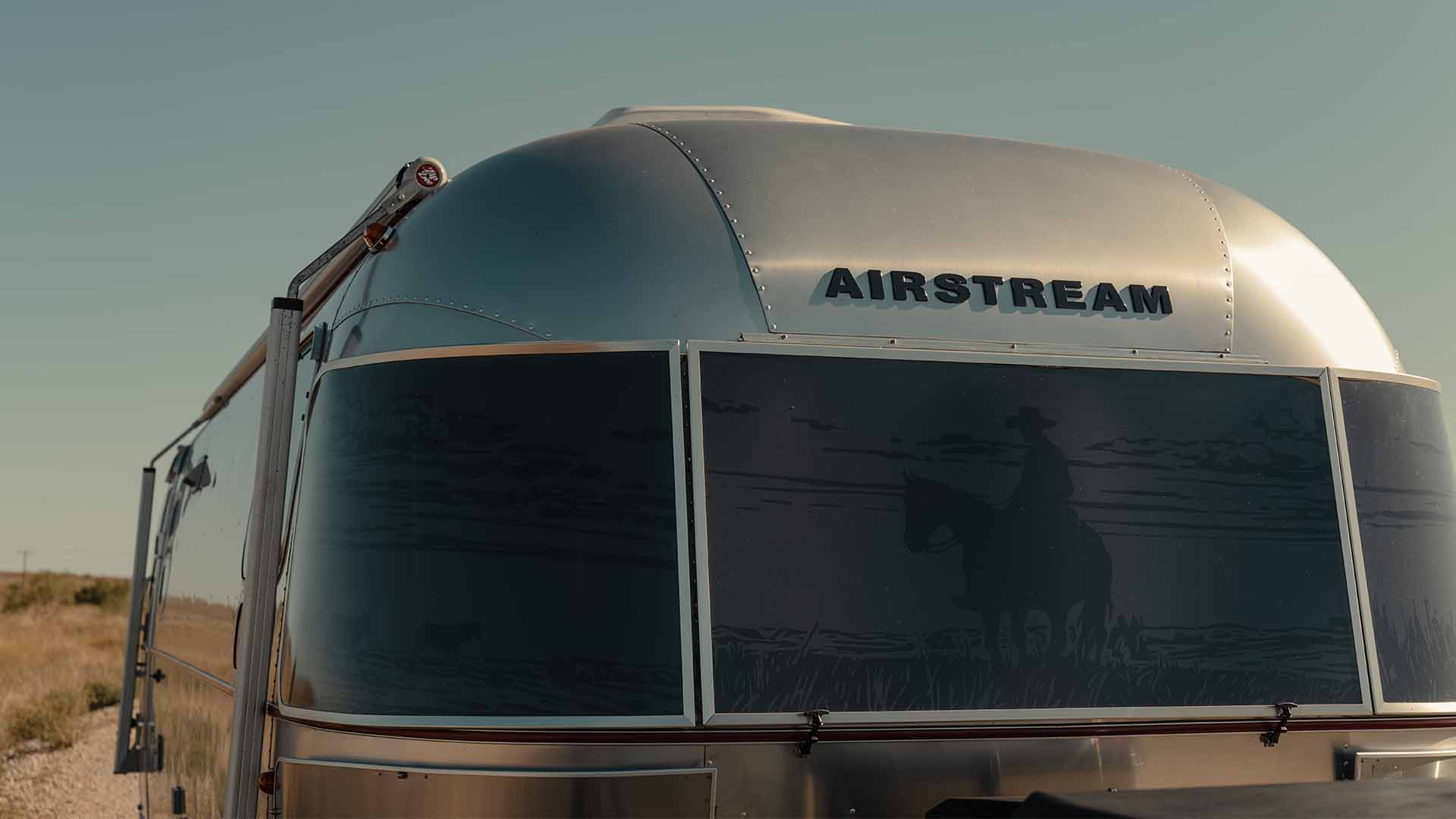 Gallery-Images-1920x1080-8-Ext-Stetson