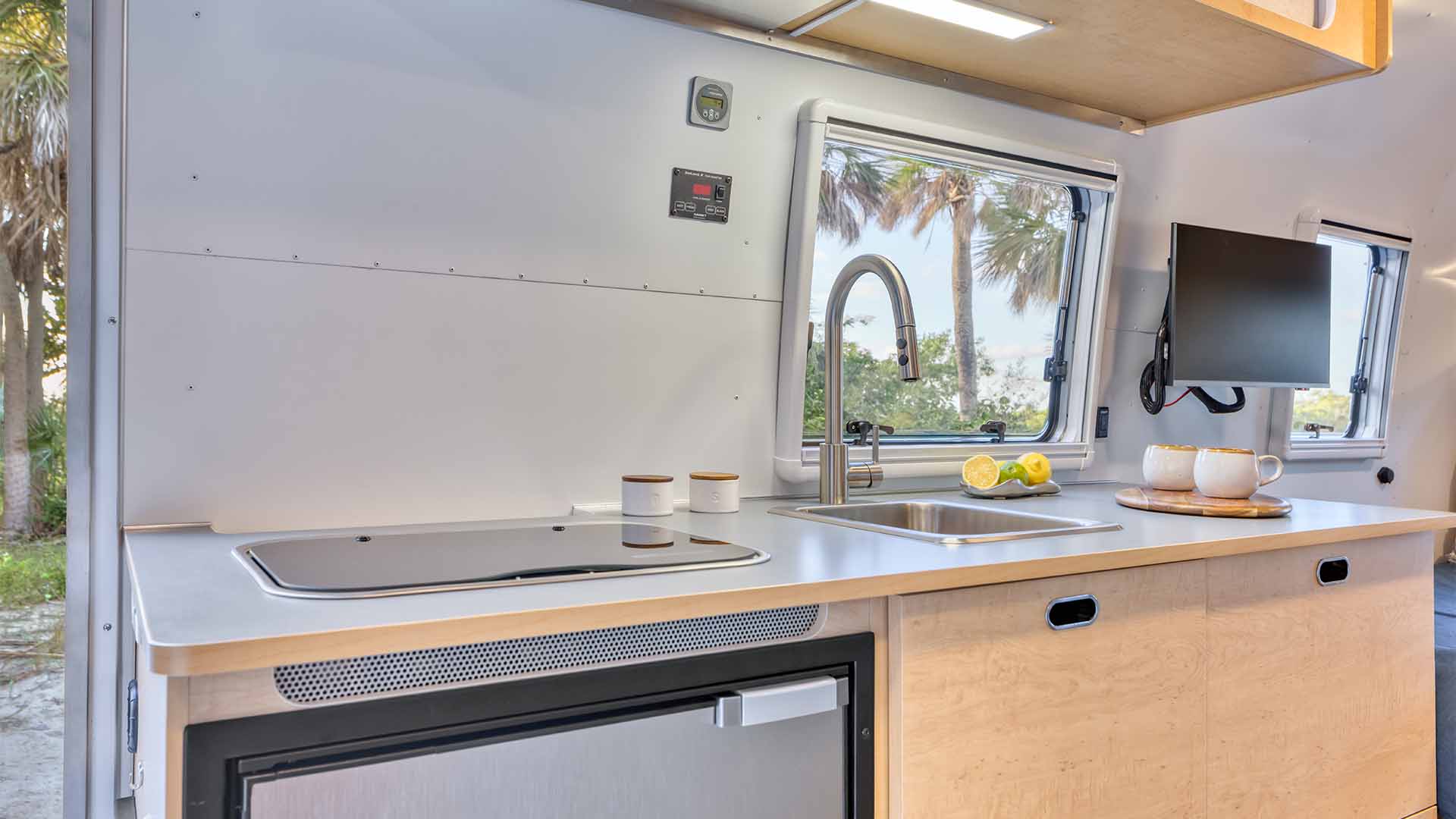 Gallery-Images-1920x1080-9OV_WT22RB