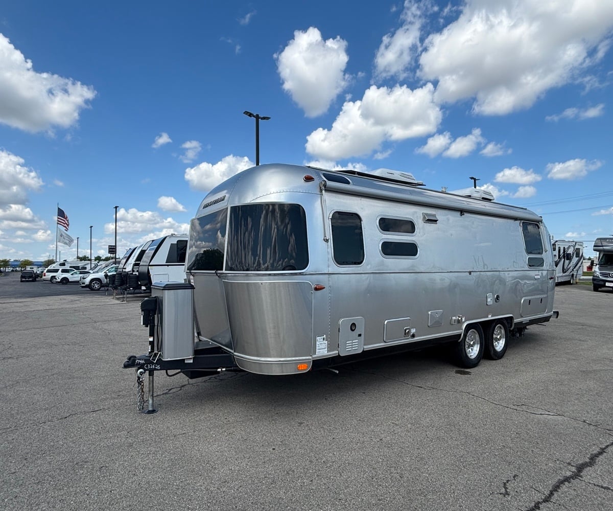 2023 Airstream International 28RB Twin